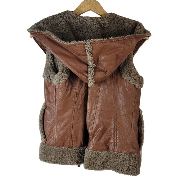 Miilla Shearling Faux Leather Vest Brown Small Lined Zip Pockets Hood Vegan READ - Picture 9 of 13